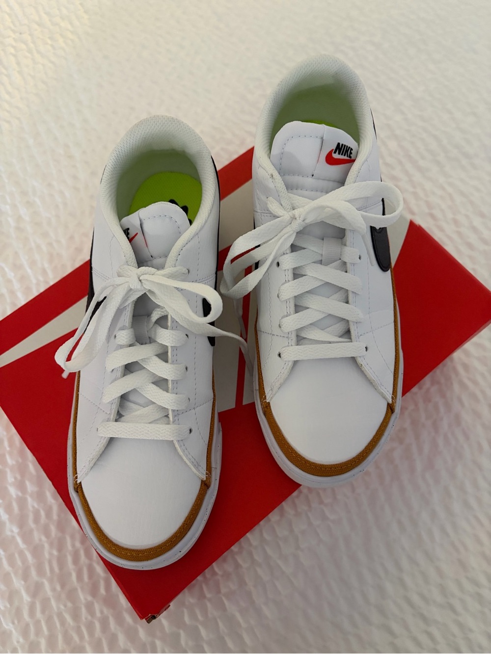 Nike Women’s White Sneakers with Black Swoosh and Brown Trim - Picture 4 of 9